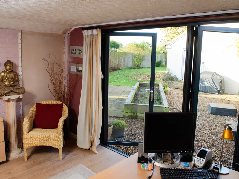 Bifold Highbury
